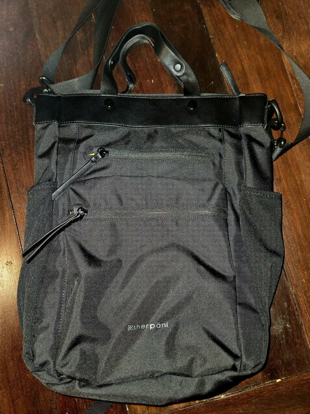 Sherpani Black Soleil Travel Bag/backpack
